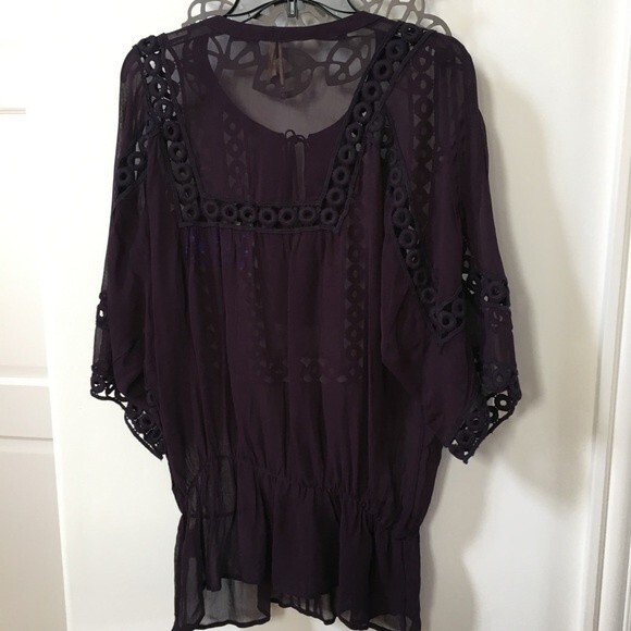 Peace & Pearls Eyelet Embroidered Purple Tunic S - Picture 9 of 15